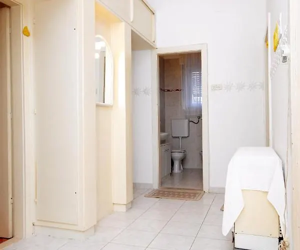 Apartments With Wifi Split - 6028 Apartment *