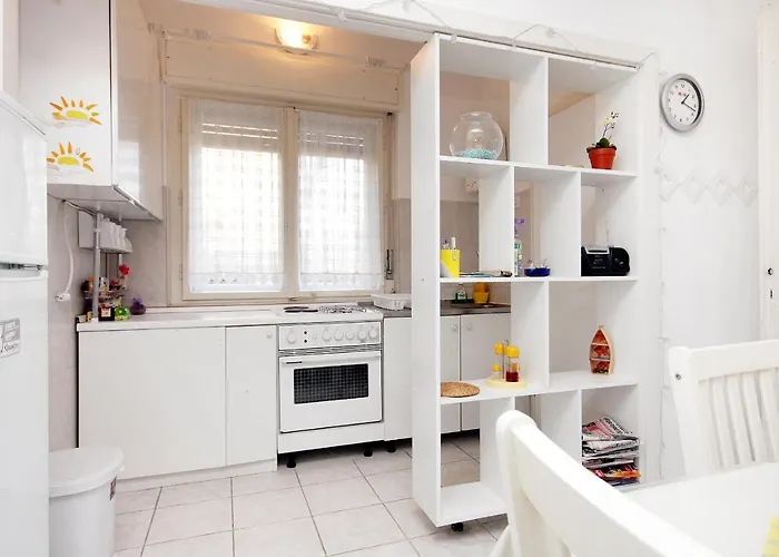 Apartments With Wifi Split - 6028